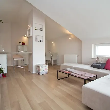 Apartman Adria *